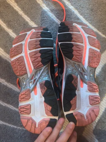 Gebrauchtes Orange ASICS Laufschuhe bike — Bild 5 von 6
