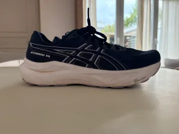Gebrauchtes Asics GT-2000 14 bike — Bild 1 von 9
