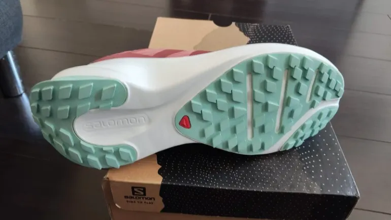 Used Salomon Running Shoes bike — image 4 of 5