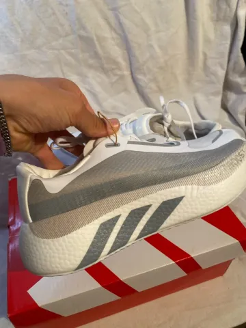 Used Adidas Hyperboost Edge bike — image 3 of 8