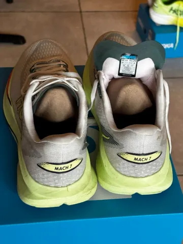 Tweedehands Hoka Mach 7 bike — afbeelding 4 van 4