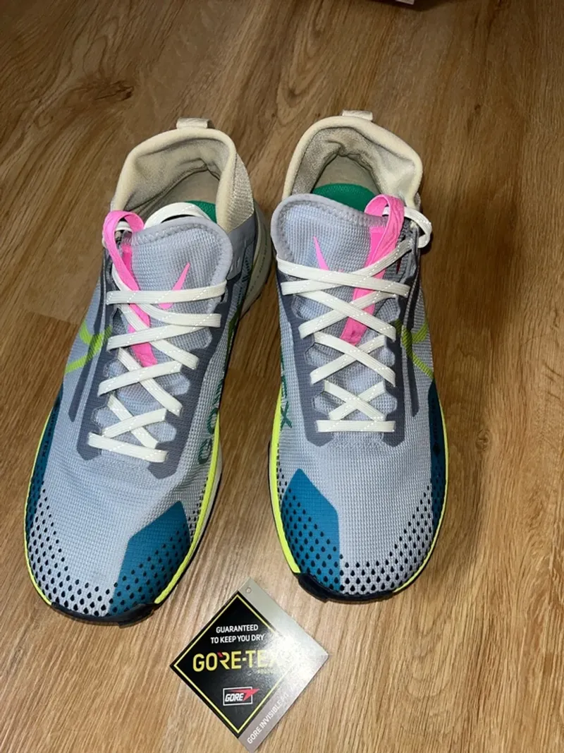 Used Pegasus GoreTex Running Shoes