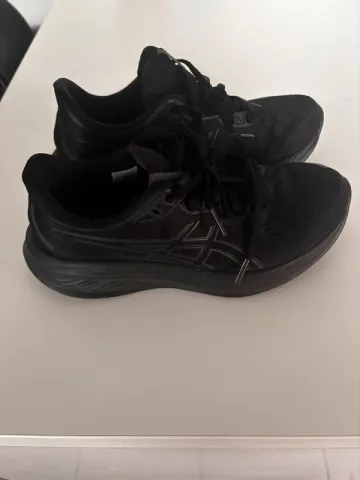 Used Asics Gel Cumulus 26 bike — image 1 of 4