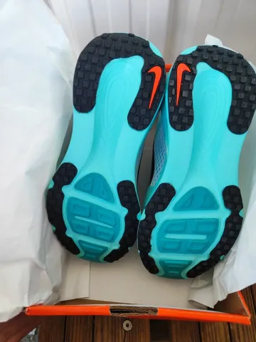 Brugt Nike Vomero 18 bike — billede 3 af 11