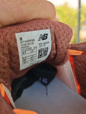 Used New Balance Hierro V9 bike — image 15 of 15