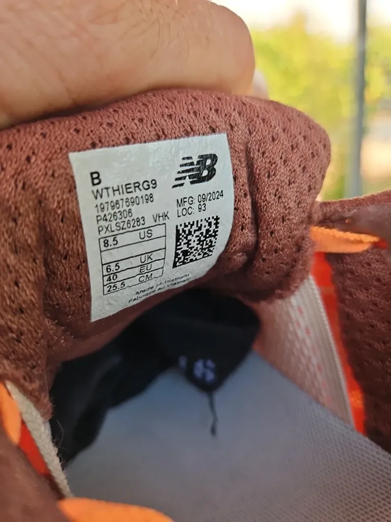 Used New Balance Hierro V9 bike — image 15 of 15