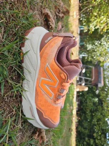 Used New Balance Hierro V9 bike — image 8 of 15