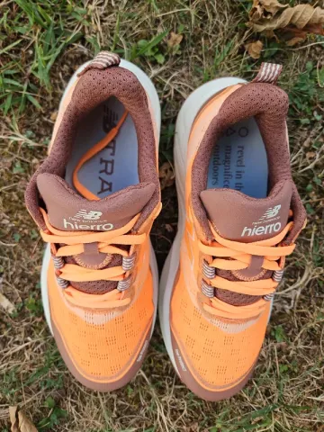 Used New Balance Hierro V9 bike — image 9 of 15
