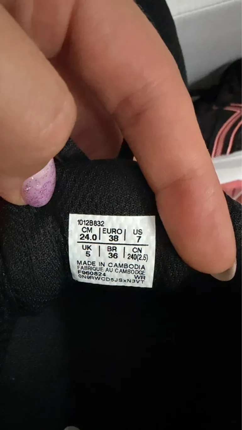 Ideal Asics Sneaker bike d'occasion — image 4 sur 4