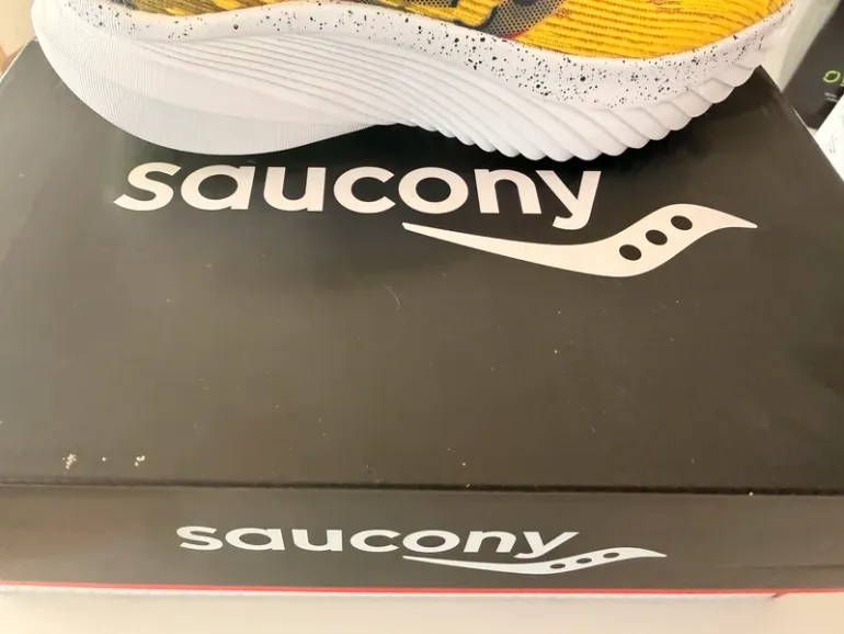 Saucony Running Shoes bike d'occasion — image 3 sur 5