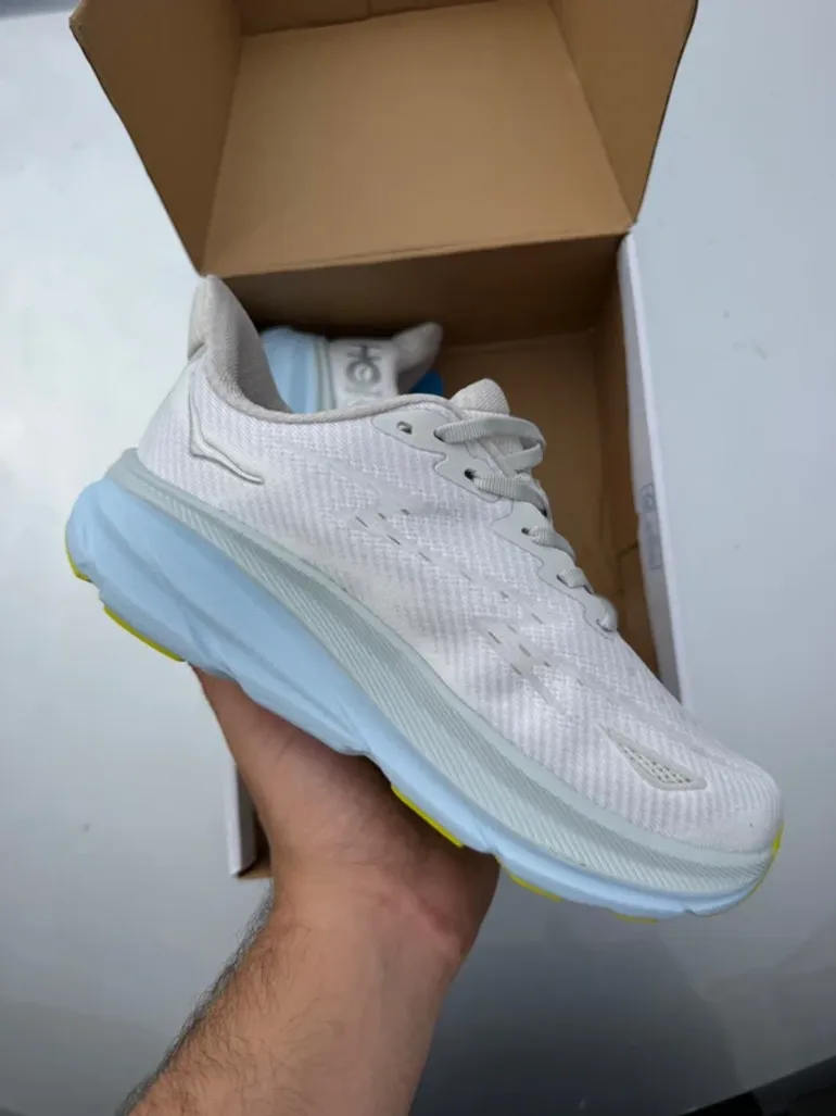 Hoka Clifton 9 bike d'occasion — image 3 sur 7