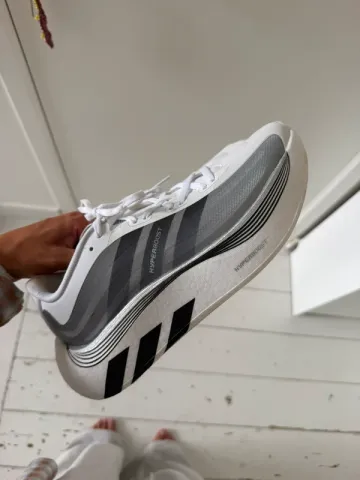 Adidas Hyperboost bike d'occasion — image 1 sur 8