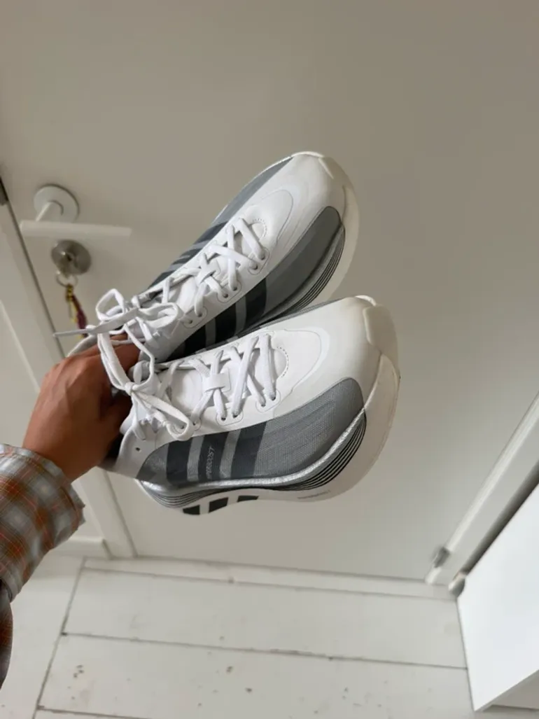 Adidas Hyperboost bike d'occasion — image 8 sur 8