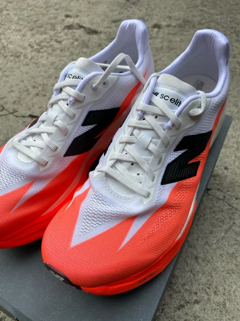 New Balance Running Shoes bike d'occasion — image 1 sur 10