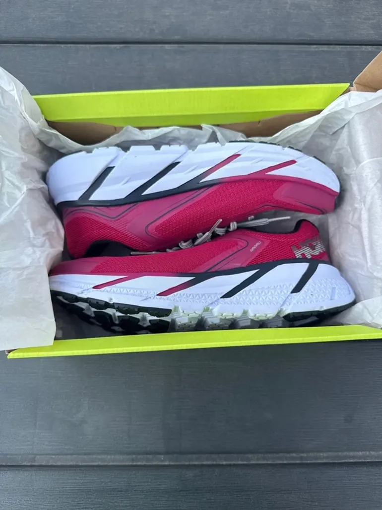 Used Rose Hoka Running Shoes bike — image 3 of 11