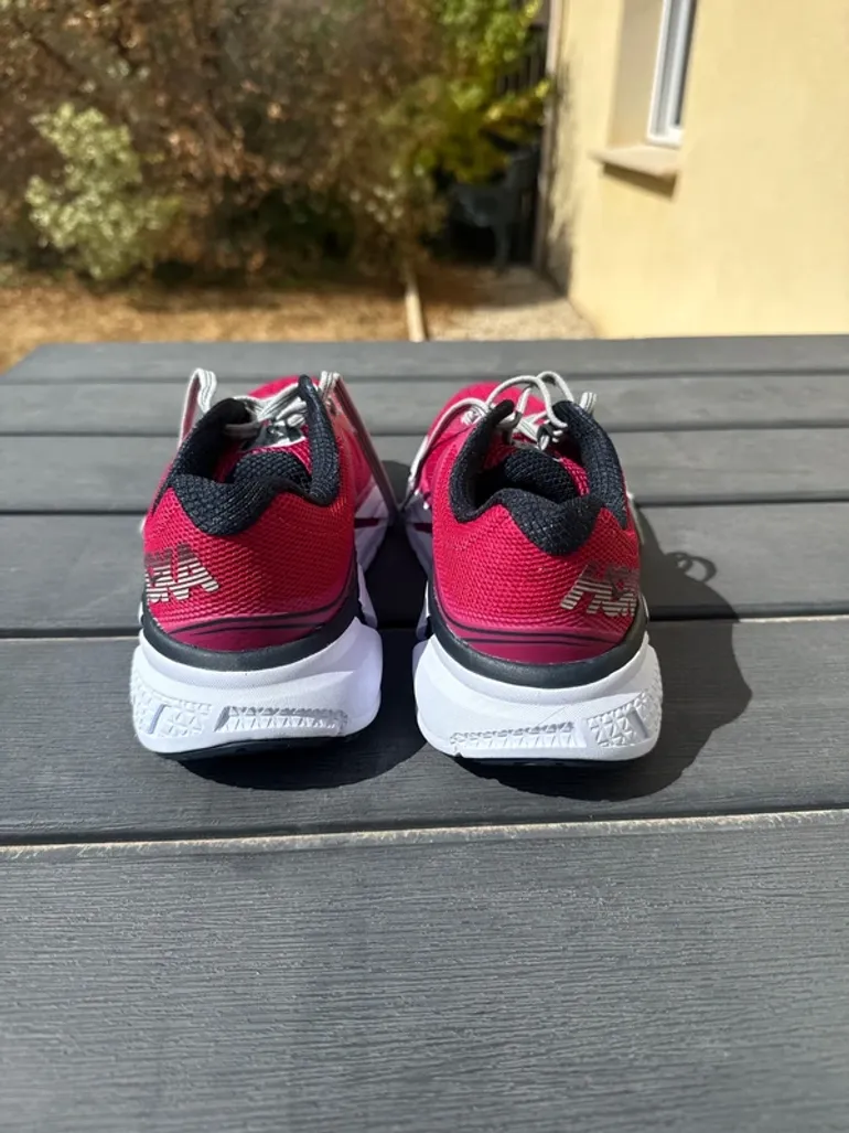Used Rose Hoka Running Shoes bike — image 8 of 11