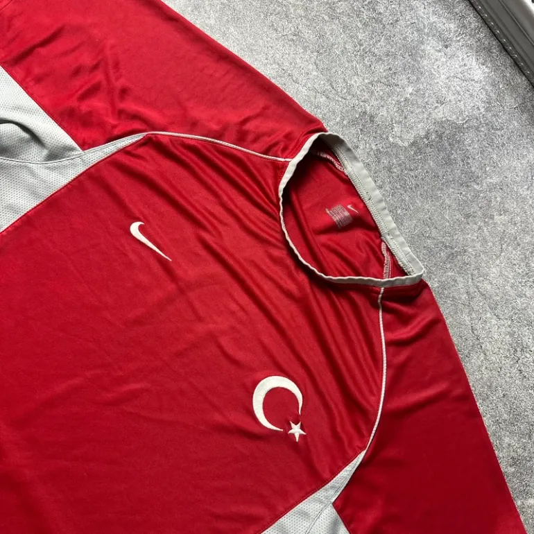 Used White Turkey National Football Team Training T-Shirt 2003 bike — image 4 of 7