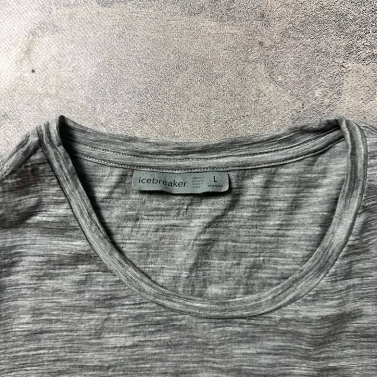 Used Lightweight Merino Wool T-Shirt bike — image 5 of 6