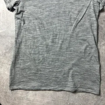 Used Lightweight Merino Wool T-Shirt bike — image 3 of 6