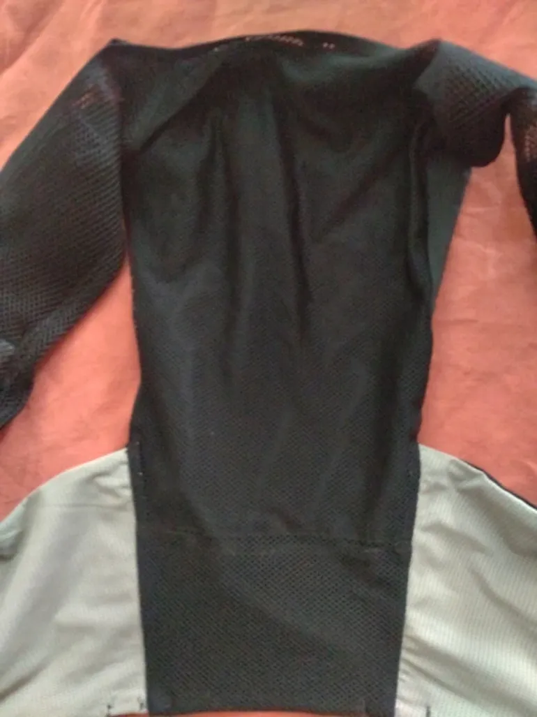 Used Salomon Gilet de sport course bike — image 4 of 10