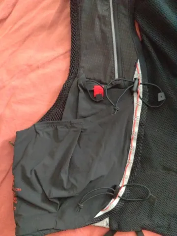Used Salomon Gilet de sport course bike — image 9 of 10