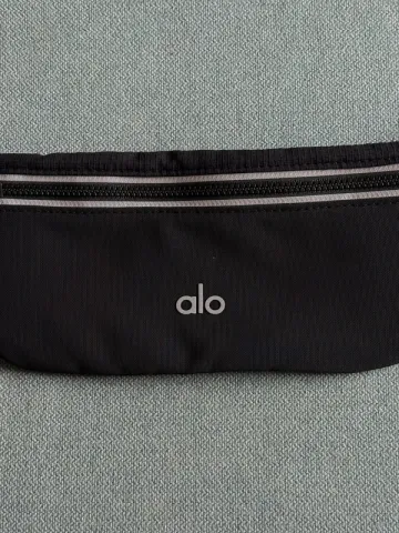 Used Alo Yoga Running belt bike — image 2 of 4