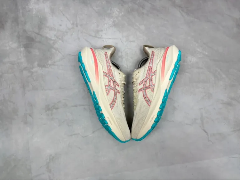 Used Asics GT-2000 13 TR bike — image 4 of 11