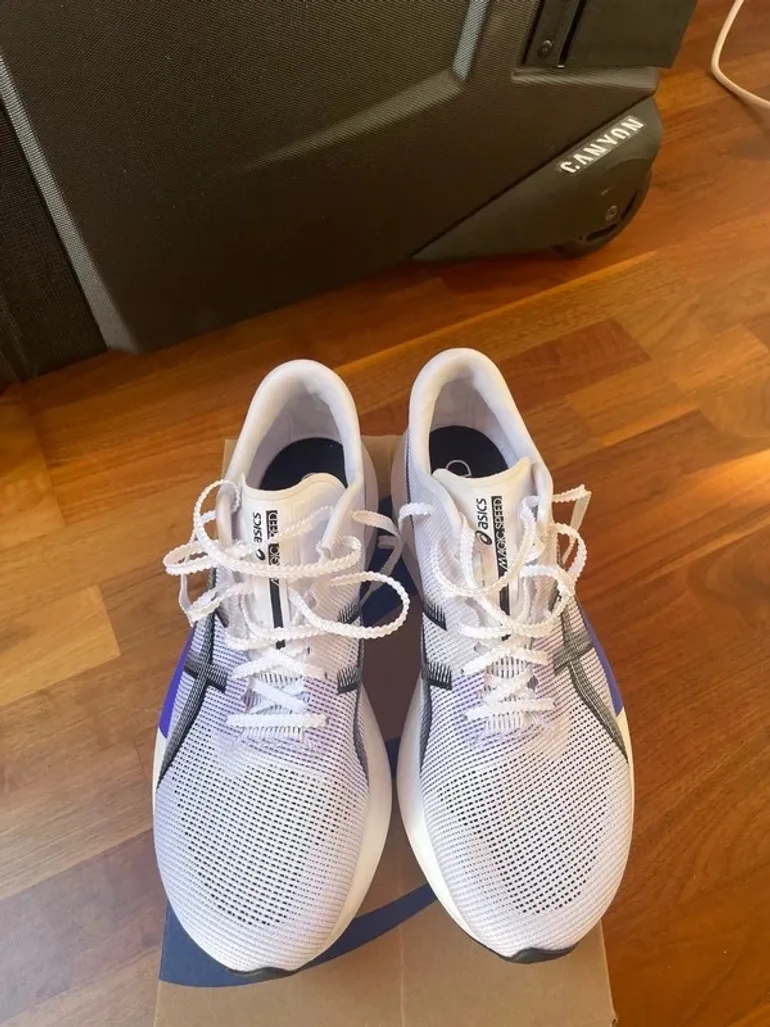 Used Asics Magic speed 5 bike — image 2 of 6