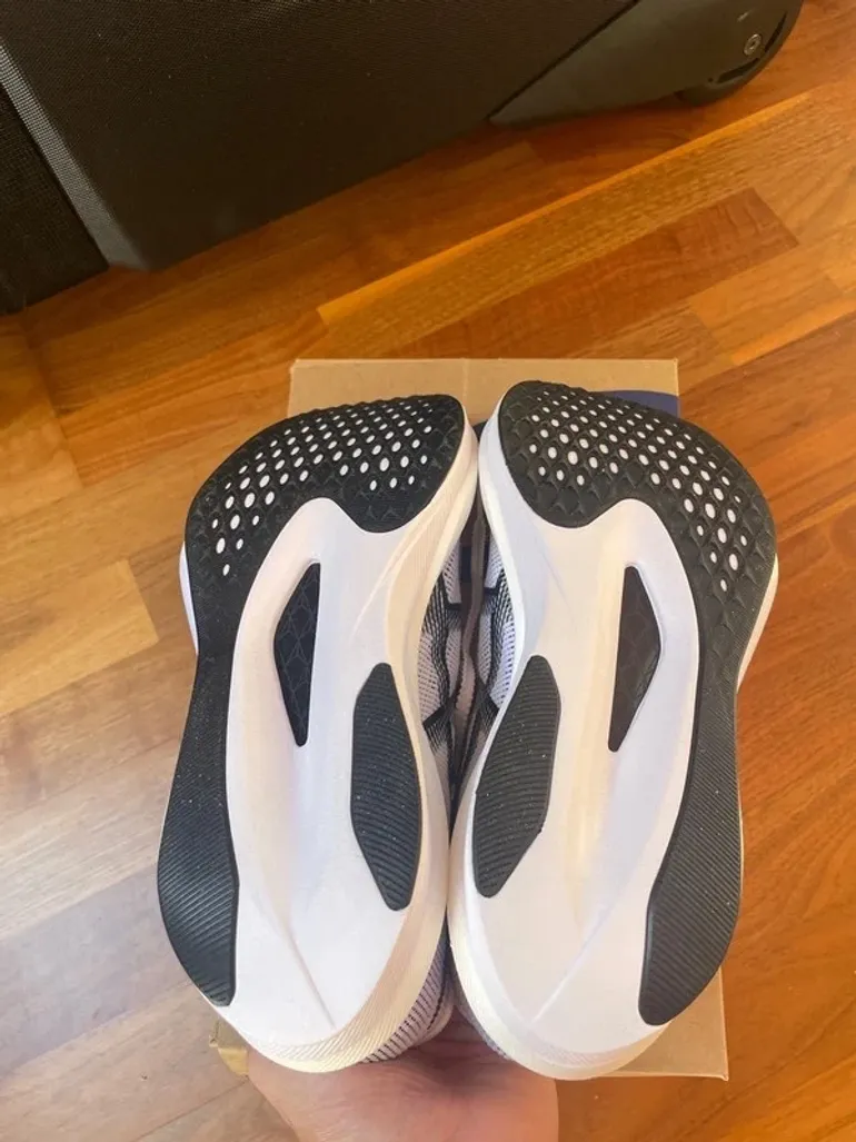 Used Asics Magic speed 5 bike — image 5 of 6