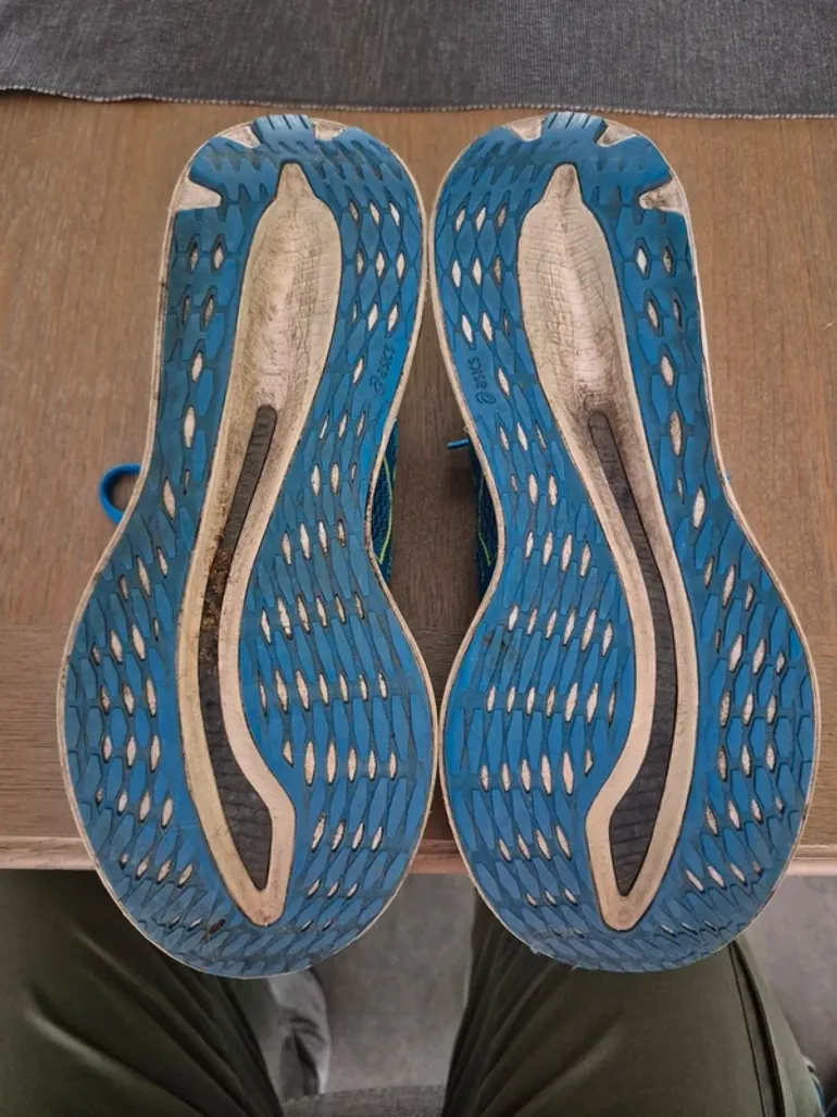 Used Asics Glide Ride bike — image 6 of 8
