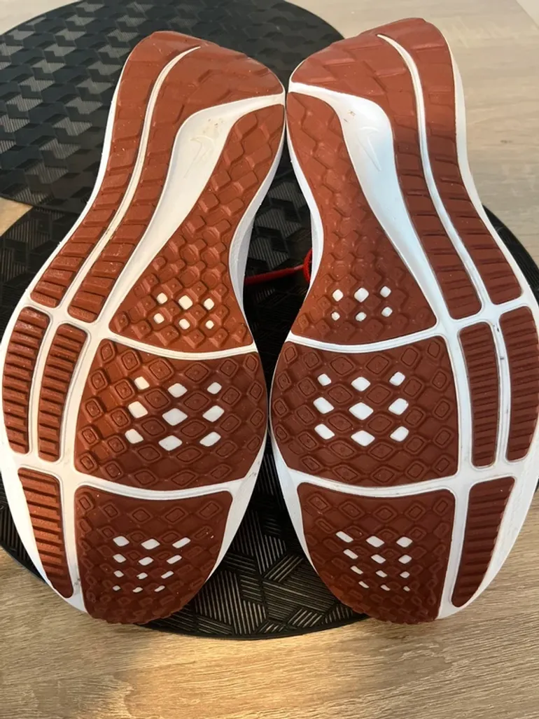 Nike Pegasus 40 bike usato — immagine 3 di 3