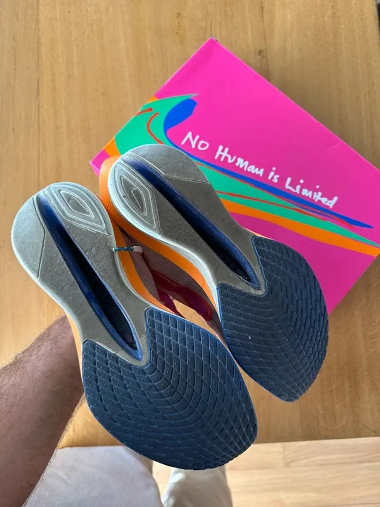 Used Nike Vaporfly 4 bike — image 5 of 6