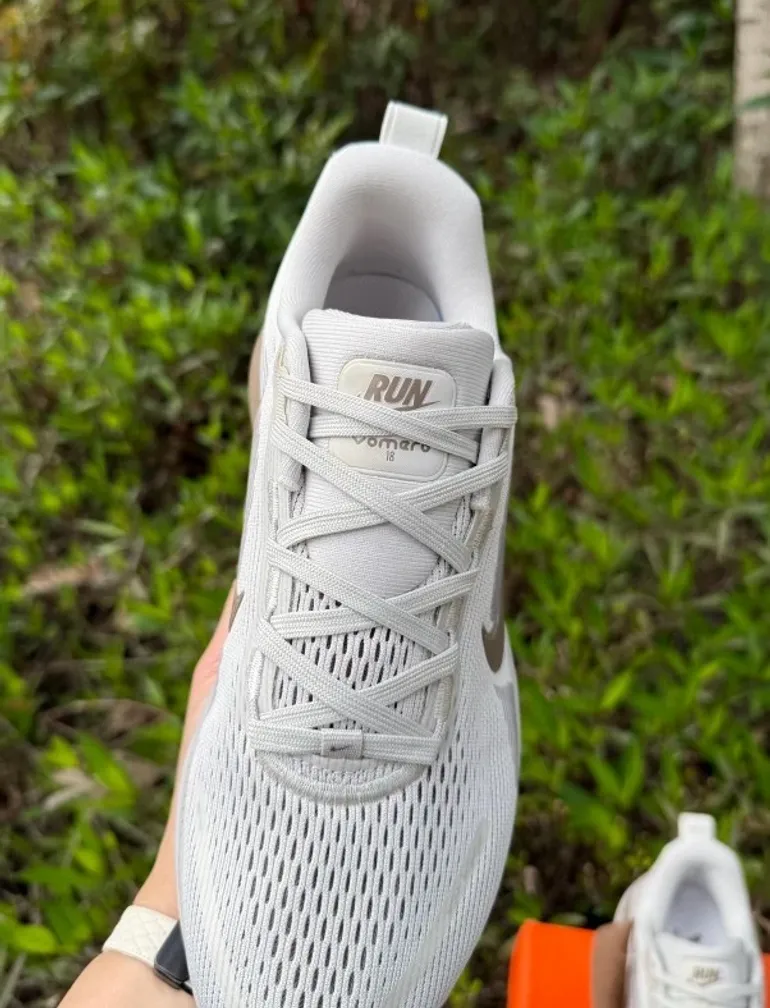 Nike Vomero 18 ZoomX bike usato — immagine 6 di 8