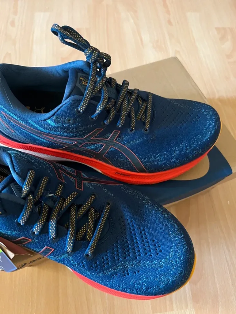 Used Asics Gel Kayano bike — image 7 of 10