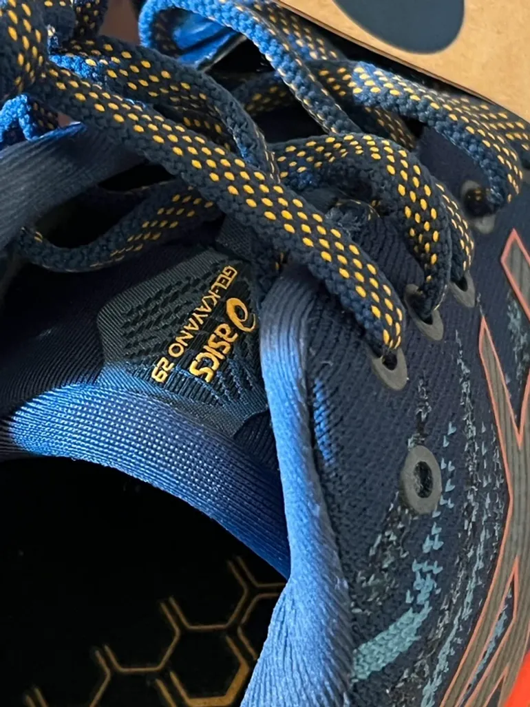 Used Asics Gel Kayano bike — image 4 of 10