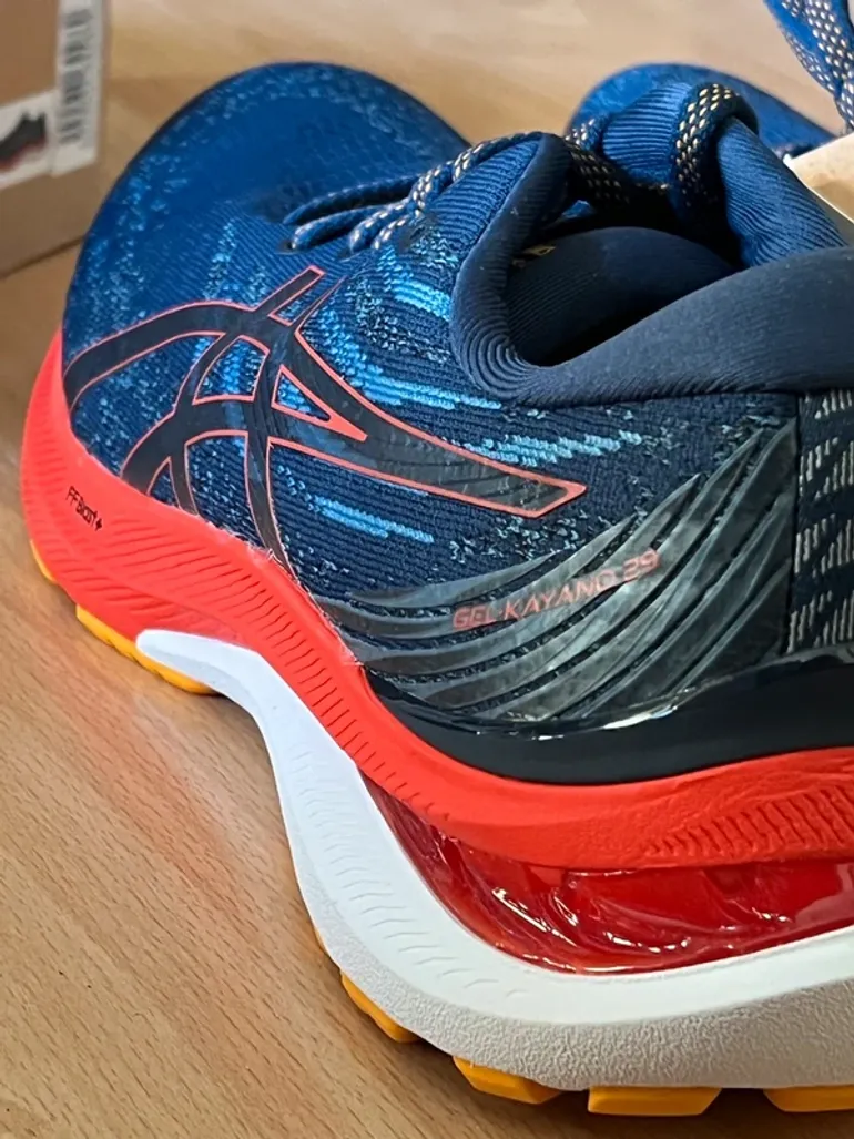 Used Asics Gel Kayano bike — image 9 of 10