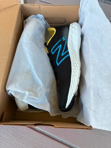 New Balance 411 V3 bike usato — immagine 3 di 6