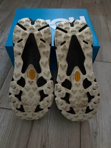 Tweedehands Hoka Speedgoat 7 bike — afbeelding 2 van 3