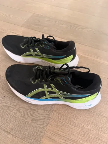 Used Asics Gel Kayano 30 bike — image 3 of 7