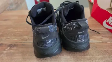 Nike Vomero 18 bike usato — immagine 4 di 4