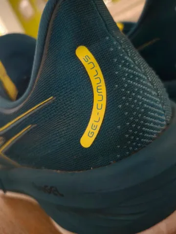 Used Asics Cumulus 26 bike — image 4 of 7