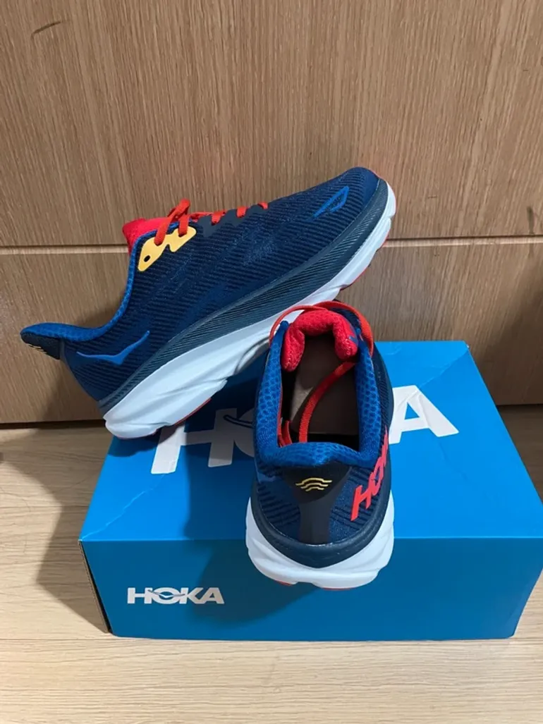 Used Hoka Clifton 9 bike — image 2 of 12