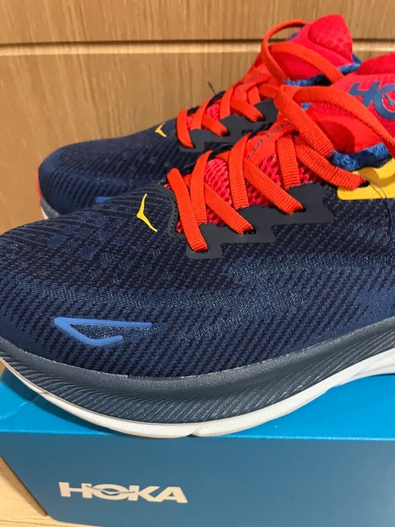 Used Hoka Clifton 9 bike — image 5 of 12