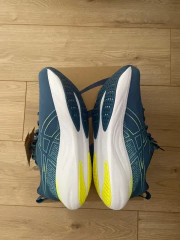 Used Asics Ziruss 8 bike — image 5 of 7