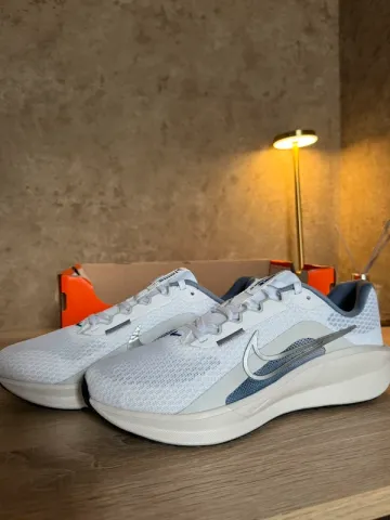 Gebrauchtes Nike Downshifter 13 bike — Bild 1 von 9
