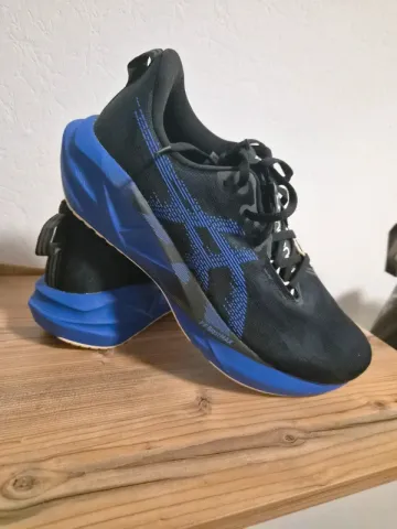 Brugt Asics Schuhe bike — billede 1 af 5