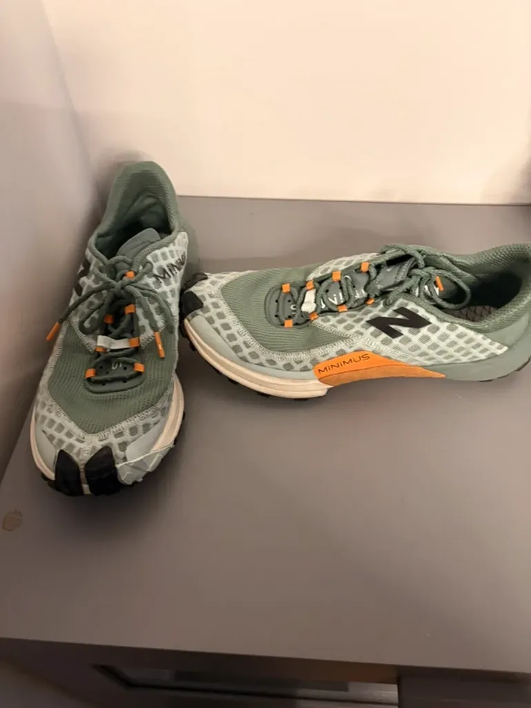 New Balance Minimus Trail bike d'occasion — image 2 sur 4