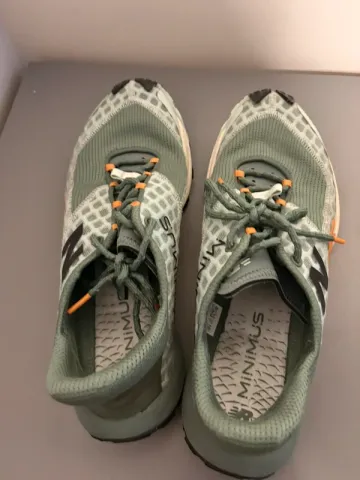 New Balance Minimus Trail bike d'occasion — image 3 sur 4
