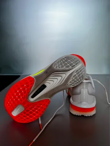 Used Nike ZoomX Flyplate bike — image 5 of 7