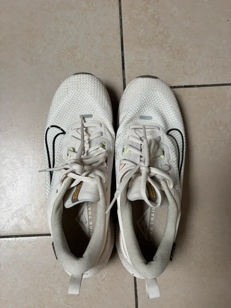 Nike Chaussure de sport Running Shoes d'occasion